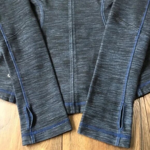 Lululemon Slub Denim lightweight jacket size 8 *EUC - Picture 9 of 13